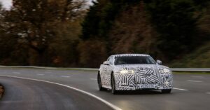 jaguar’s-type-00-still-looks-odd,-but-this-is-one-seriously-quick-ev