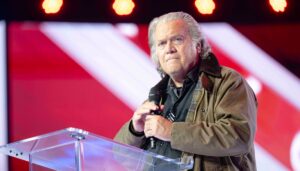 bannon-calls-ben-shapiro-a-‘cancer’-in-turning-point-conference-speech