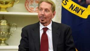 paramount-bids-for-warner-bros-with-$40.4b-guarantee-from-larry-ellison