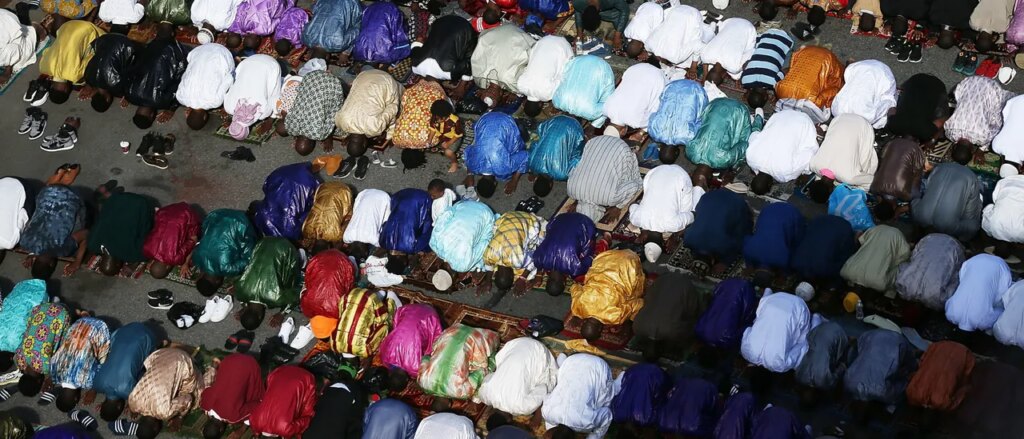 minnesota-dem-tearfully-apologizes-to-somalians-after-they-were-busted-stealing-$9-billion