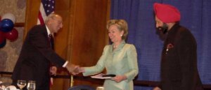 fbi-caught-hillary-clinton-discussing-donations-with-foreign-felon