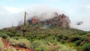 rescue-effort-underway-after-helicopter-crash-in-phoenix-mountains