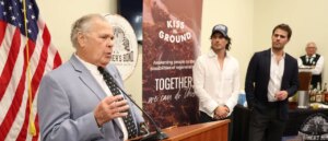 80-year-old-gop-lawmaker,-wife-hospitalized-after-car-crash