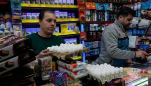 iran-rolls-out-$7-payments-to-quell-affordability-protests