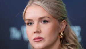 watch-live:-leavitt-holds-press-briefing-with-kennedy-and-rollins