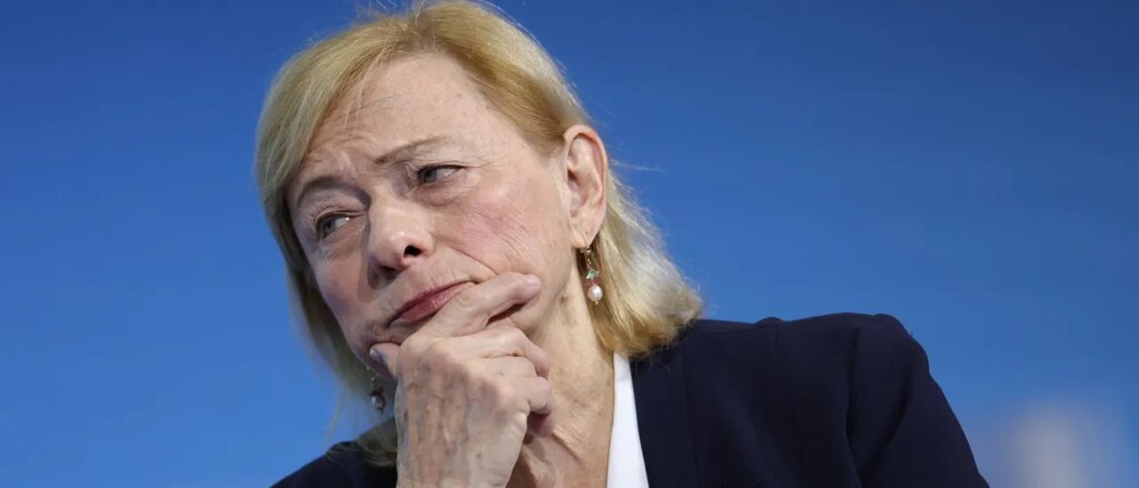 democrat-governor-seeking-promotion-sits-idly-by-as-her-state-becomes-pro-illegal-haven