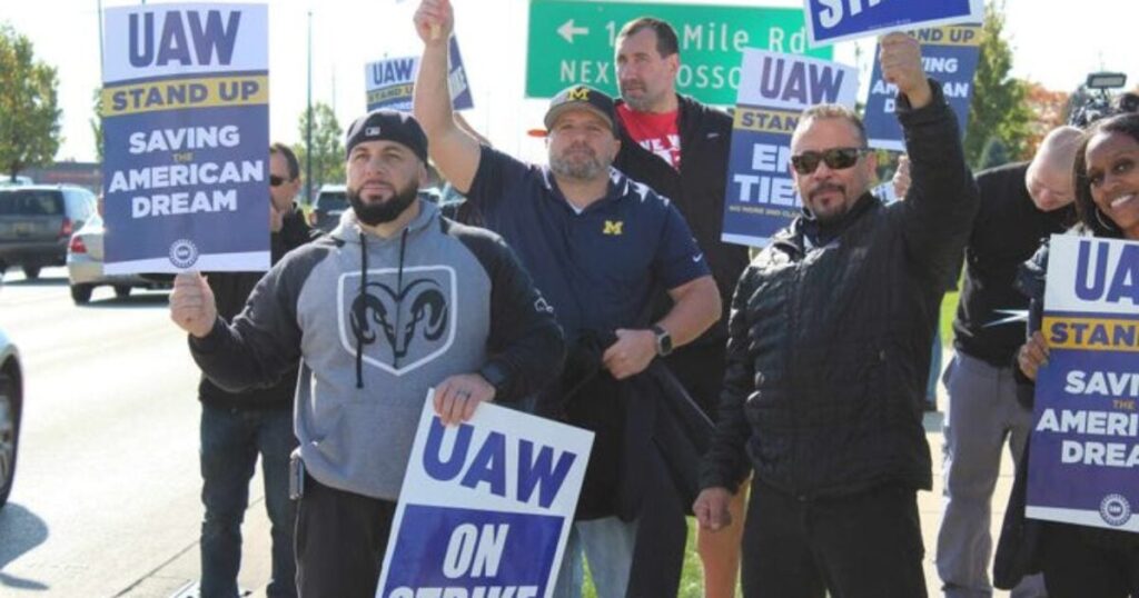 uaw,-stellantis-reach-tentative-agreement-for-contract-|-the-gateway-pundit-|-by-david-greyson