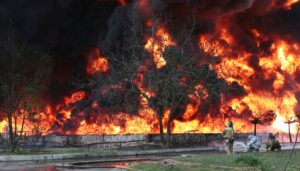 ukrainian-drones-set-fire-to-russian-oil-depot