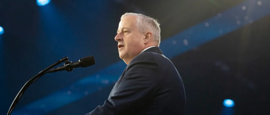 exclusive:-trump-endorsed-republican-pulls-in-$5.1-million-for-key-senate-race