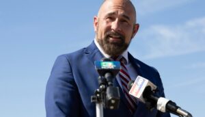 florida-lt-gov.-enters-gubernatorial-race-to-succeed-desantis