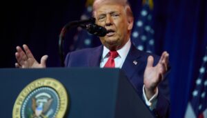 trump-returns-to-michigan-to-burnish-his-economic-credentials