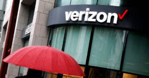 verizon-outage-knocks-out-us-mobile-service,-including-some-911-calls