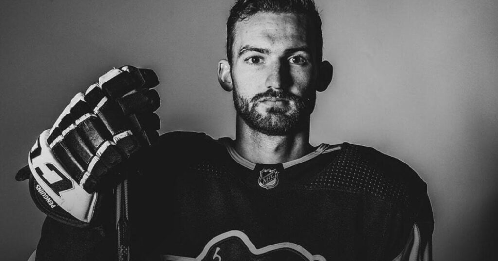 former-nhl-player-adam-johnson-dead-after-‘freak-accident’-during-game-|-the-gateway-pundit-|-by-david-greyson