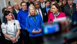 murkowski-says-congress-has-‘tools-at-our-disposal’-to-block-greenland-seizure