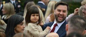 man-charged-with-threatening-to-bomb-jd-vance-at-theme-park