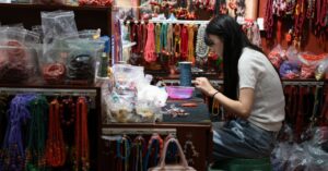 how-china’s-‘crystal-capital’-cornered-the-market-on-a-western-obsession