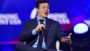 kyle-rittenhouse-jokes-about-taking-machine-gun-to-minneapolis