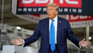 is-trump’s-2024-coalition-coming-apart-ahead-of-the-midterm-elections?