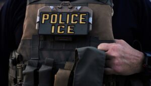 democrat-want-to-ban-ice-officers-from-future-government-jobs