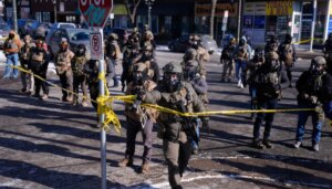 democrats-renew-calls-to-remove-ice-after-minnesota-shooting