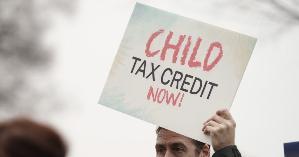 child-tax-credit:-direct-payment-worth-$3,600-to-be-sent-to-california-families-in-2024
