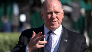 homan-hails-‘productive’-meeting-with-walz-and-frey-after-pretti-shooting