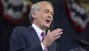 ed-markey-pushes-democratic-leaders-to-advocate-defunding-ice