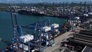 panama-court-ends-hong-kong-canal-contracts,-handing-trump-win