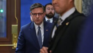 senate-sends-house-spending-bill-as-government-shutdown-begins