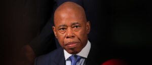 new-cops-reportedly-boo-democratic-mayor-at-graduation-ceremony