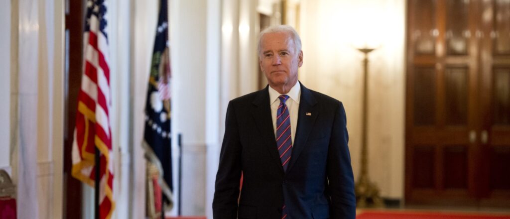 national-archives-finds-82,000-pages-of-potential-records-tied-to-joe-biden’s-alleged-fake-names,-court-filing-says