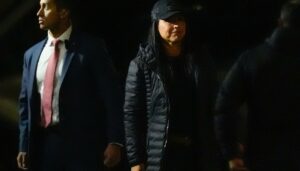 gabbard-arranged-call-between-trump-and-fbi-agents-after-election-facility-raid