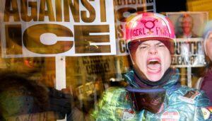 teachers-unions-lead-portland-uprisings-against-ice-with-children-in-tow