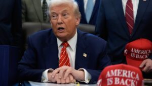 trump-praises-colombia’s-petro-after-weeks-of-contention