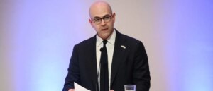 trump-federal-reserve-pick-honors-pledge-to-give-up-conflict-of-interest