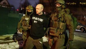 ‘antifa-terrorist’-arrested-for-allegedly-threatening-federal-agents