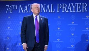 trump-jokes-about-needing-god’s-help-at-prayer-breakfast