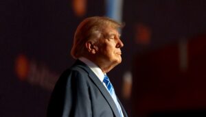 trump-refuses-to-apologize-for-video-depicting-obamas-as-monkeys