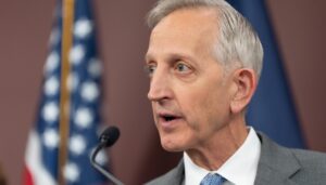 mob-of-anti-ice-activists-to-march-on-portland-mayor’s-home