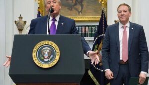 white-house-report-card:-trump-makes-it-too-easy-for-his-critics-with-obamas-video