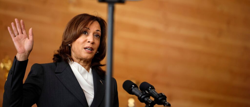 former-kamala-aides-revolt-against-her-for-being-too-pro-israel