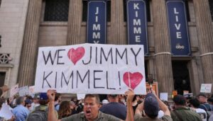 viewers-bombarded-fcc-with-complaints-when-kimmel’s-show-was-pulled