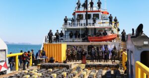 ‘narco-submarine’-carrying-4-tons-of-cocaine-captured-by-mexico’s-navy