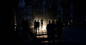 life-in-cuba-under-trump’s-pressure-campaign:-no-electricity,-no-oil,-and-impossible-choices