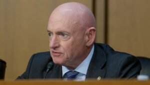 doj-appeals-ruling-barring-penalty-for-kelly-on-‘illegal’-orders-video