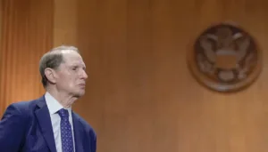 wyden-uses-dea-epstein-inquiry-as-new-way-to-find-conspirators