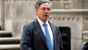 trump’s-first-solicitor-general-turns-on-him-in-$5-billion-jpmorgan-‘debanking’