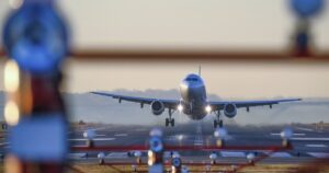 pilot-indicted-for-allegedly-threatening-to-shoot-captain-if-plane-diverted-for-medical-event