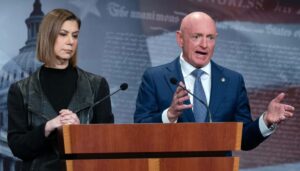 mark-kelly-says-trump-is-‘flailing’-as-he-ignores-affordability-for-iran-conflict