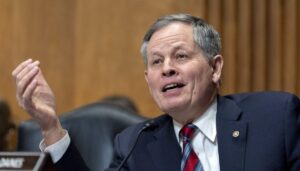 steve-daines-announces-shock-retirement-decision
